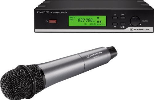 Sennheiser XSW-35 Vocal Set featuring SKM35 handheld transmitter with e835 dynamic cardioid capsule, MZQ1 mic clip and EM10 true diversity receiver (542-578 MHz, A Freq)